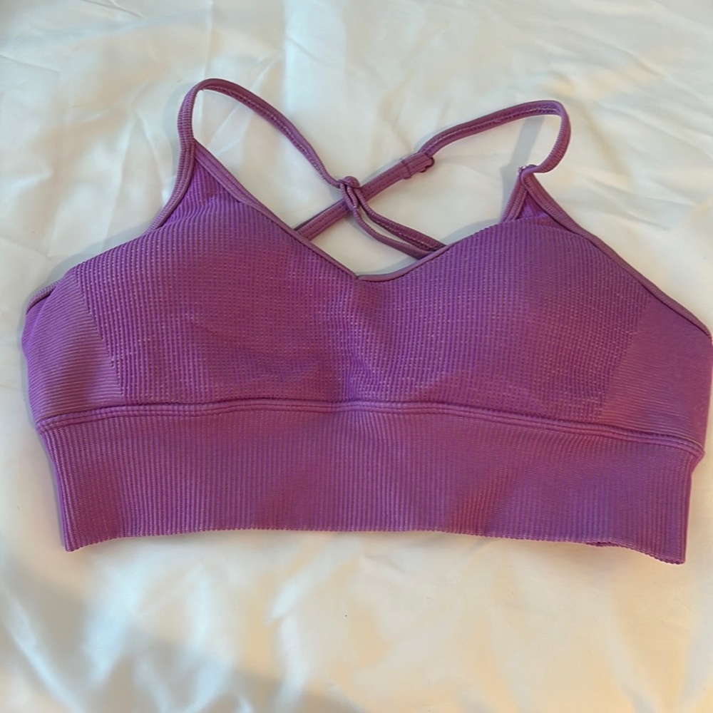 alo sports bra